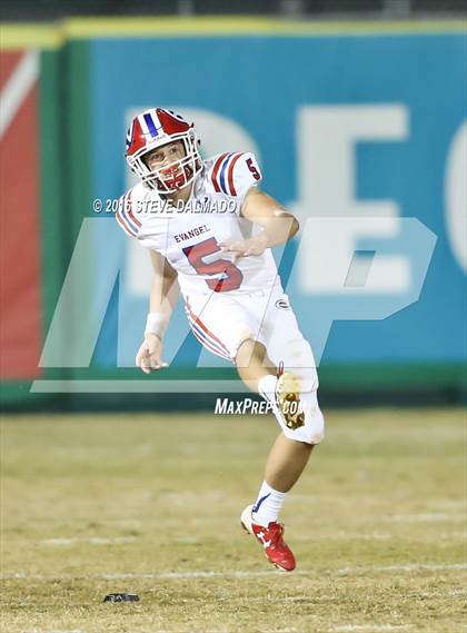 Thumbnail 1 in Evangel Christian vs John Curtis (LHSAA Division I Semifinal) photogallery.