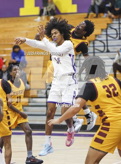 Thumbnail 3 in Middleton @ Lennard photogallery.