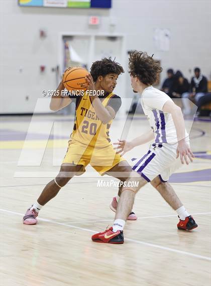 Thumbnail 3 in Middleton @ Lennard photogallery.