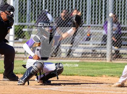 Thumbnail 3 in Lynwood vs. Paramount photogallery.