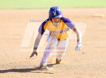 Thumbnail 2 in Lynwood vs. Paramount photogallery.
