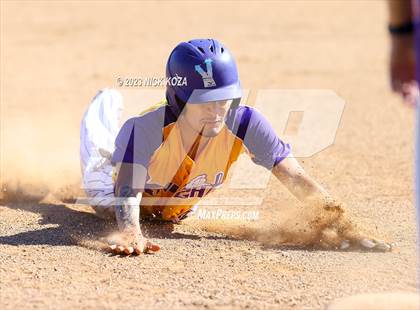Thumbnail 3 in Lynwood vs. Paramount photogallery.