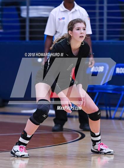 Thumbnail 1 in Lindsay vs. Crawford (UIL 2A Region 2 Final) photogallery.