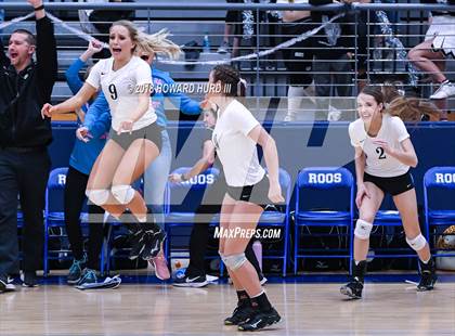 Thumbnail 2 in Lindsay vs. Crawford (UIL 2A Region 2 Final) photogallery.