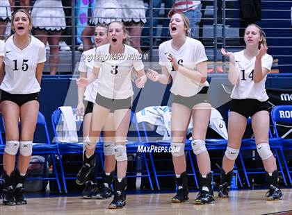 Thumbnail 3 in Lindsay vs. Crawford (UIL 2A Region 2 Final) photogallery.