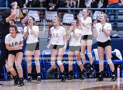 Thumbnail 3 in Lindsay vs. Crawford (UIL 2A Region 2 Final) photogallery.
