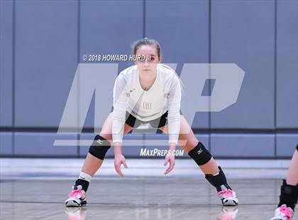 Thumbnail 1 in Lindsay vs. Crawford (UIL 2A Region 2 Final) photogallery.
