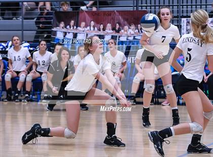 Thumbnail 1 in Lindsay vs. Crawford (UIL 2A Region 2 Final) photogallery.