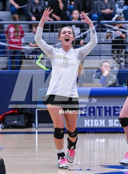 Thumbnail 3 in Lindsay vs. Crawford (UIL 2A Region 2 Final) photogallery.