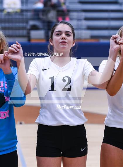 Thumbnail 1 in Lindsay vs. Crawford (UIL 2A Region 2 Final) photogallery.