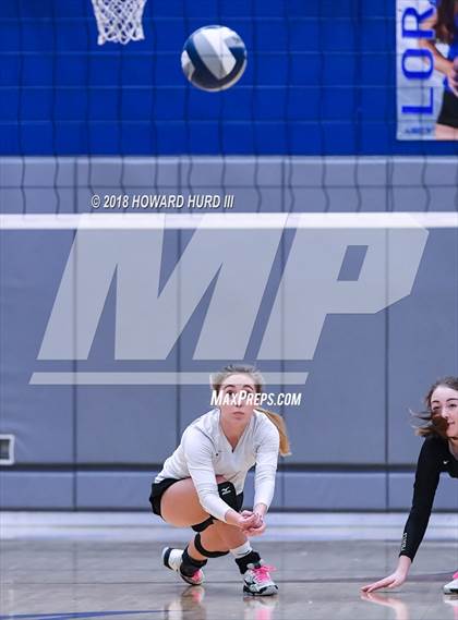 Thumbnail 2 in Lindsay vs. Crawford (UIL 2A Region 2 Final) photogallery.