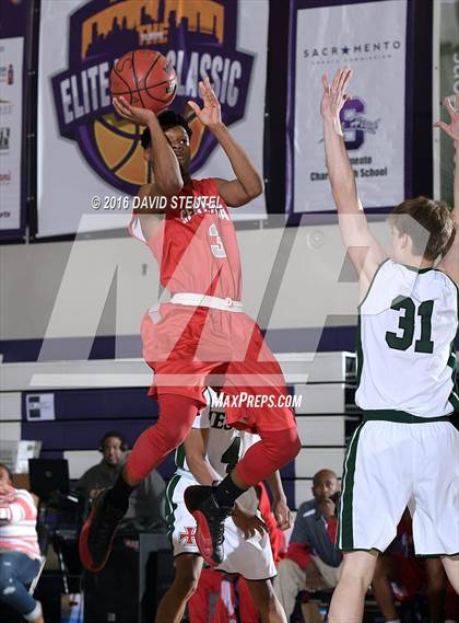 Thumbnail 3 in Centennial vs. Strake Jesuit (St. Hope Elite Classic) photogallery.