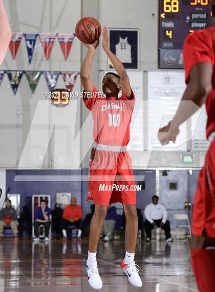 Thumbnail 1 in Centennial vs. Strake Jesuit (St. Hope Elite Classic) photogallery.