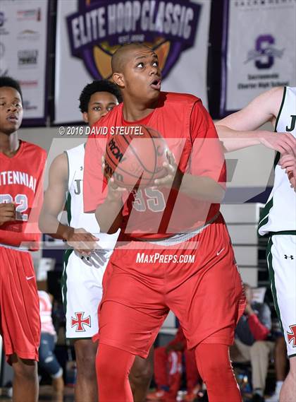 Thumbnail 2 in Centennial vs. Strake Jesuit (St. Hope Elite Classic) photogallery.