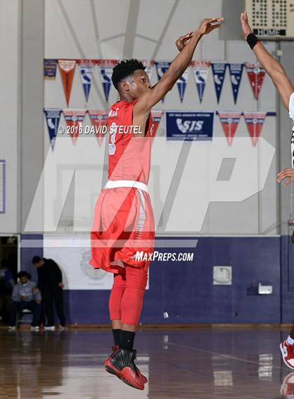Thumbnail 1 in Centennial vs. Strake Jesuit (St. Hope Elite Classic) photogallery.