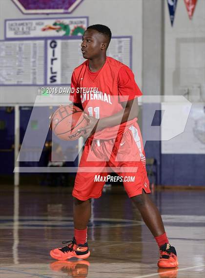 Thumbnail 3 in Centennial vs. Strake Jesuit (St. Hope Elite Classic) photogallery.