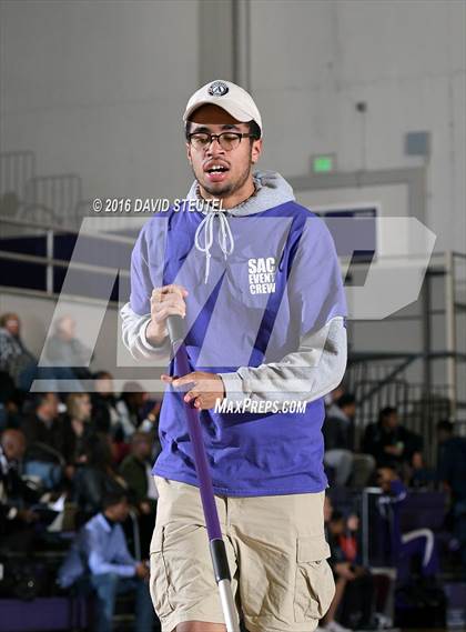 Thumbnail 1 in Centennial vs. Strake Jesuit (St. Hope Elite Classic) photogallery.