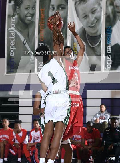 Thumbnail 3 in Centennial vs. Strake Jesuit (St. Hope Elite Classic) photogallery.