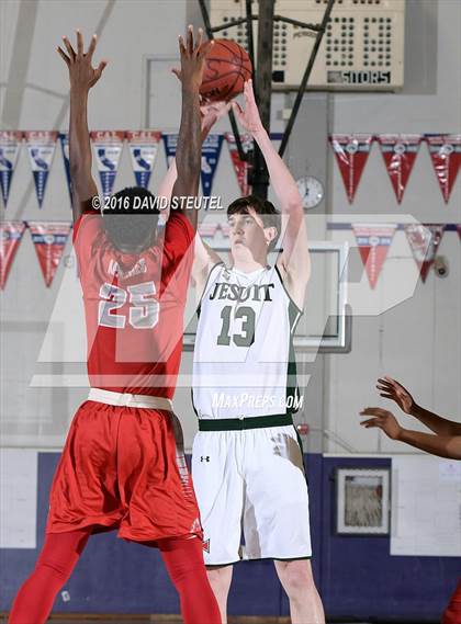 Thumbnail 3 in Centennial vs. Strake Jesuit (St. Hope Elite Classic) photogallery.