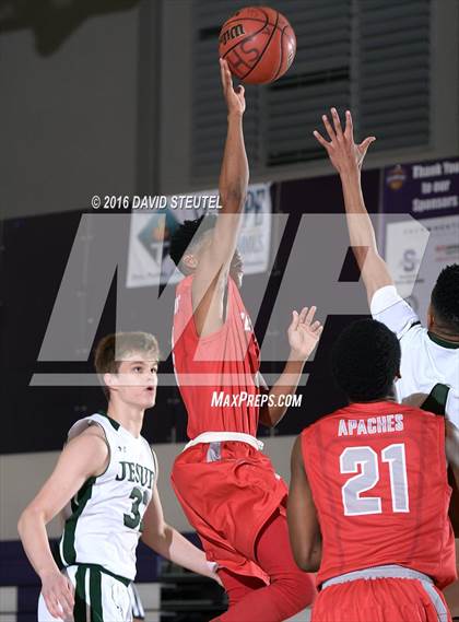 Thumbnail 3 in Centennial vs. Strake Jesuit (St. Hope Elite Classic) photogallery.
