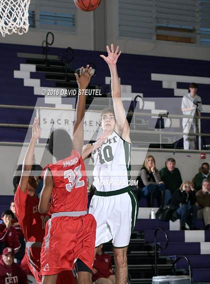 Thumbnail 1 in Centennial vs. Strake Jesuit (St. Hope Elite Classic) photogallery.