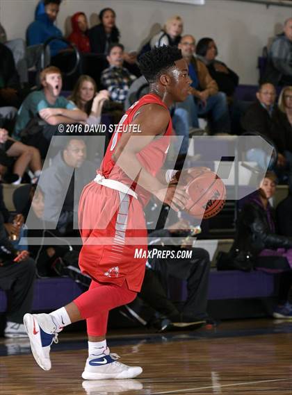 Thumbnail 2 in Centennial vs. Strake Jesuit (St. Hope Elite Classic) photogallery.