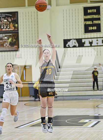 Thumbnail 1 in Monroe Central vs. Lafayette Central Catholic (IHSAA 2A Lapel Regional)  photogallery.