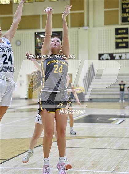 Thumbnail 3 in Monroe Central vs. Lafayette Central Catholic (IHSAA 2A Lapel Regional)  photogallery.