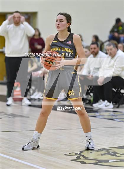 Thumbnail 3 in Monroe Central vs. Lafayette Central Catholic (IHSAA 2A Lapel Regional)  photogallery.