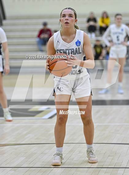Thumbnail 3 in Monroe Central vs. Lafayette Central Catholic (IHSAA 2A Lapel Regional)  photogallery.