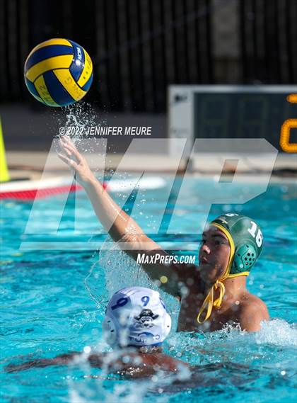 Thumbnail 2 in San Marin vs. San Leandro photogallery.