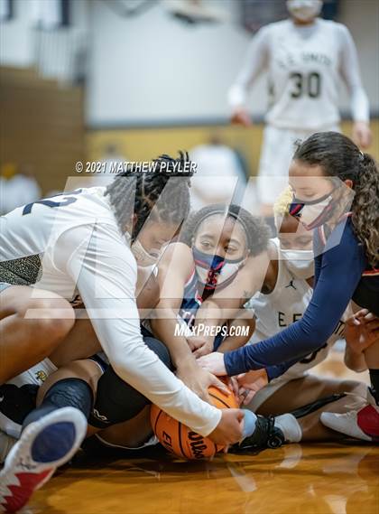 Thumbnail 1 in Terry Sanford @ E.E. Smith photogallery.