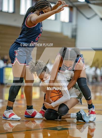 Thumbnail 2 in Terry Sanford @ E.E. Smith photogallery.