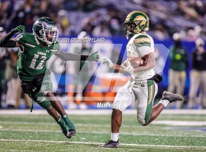 Thumbnail 1 in Collins Hill vs. Grayson (GHSA 7A Final) photogallery.