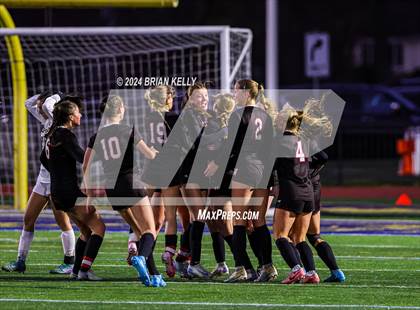 Thumbnail 1 in Wellesley vs Bishop Feehan (MIAA Division 1 Final) photogallery.