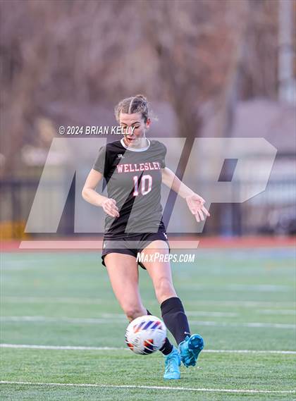 Thumbnail 3 in Wellesley vs Bishop Feehan (MIAA Division 1 Final) photogallery.