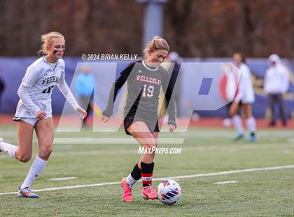 Thumbnail 2 in Wellesley vs Bishop Feehan (MIAA Division 1 Final) photogallery.