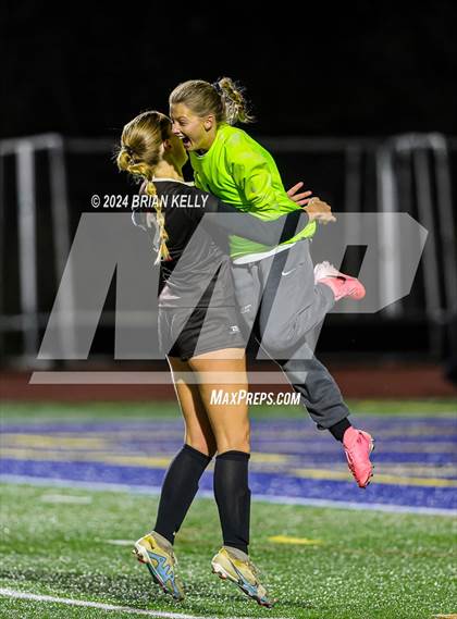Thumbnail 3 in Wellesley vs Bishop Feehan (MIAA Division 1 Final) photogallery.