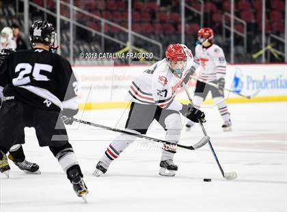 Thumbnail 2 in Hunterdon Central vs Woodbridge (NJSIAA Public A Final) photogallery.