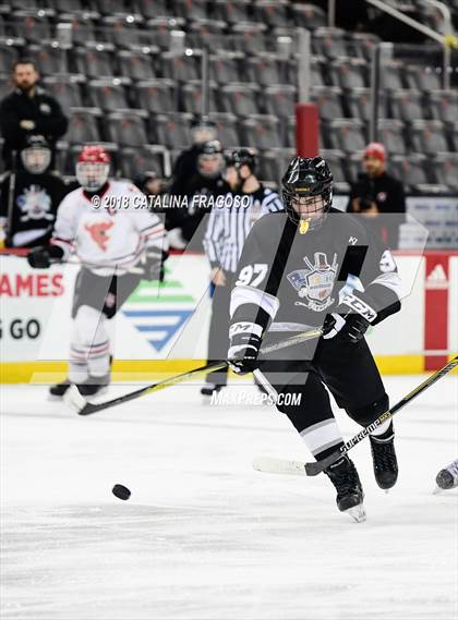 Thumbnail 2 in Hunterdon Central vs Woodbridge (NJSIAA Public A Final) photogallery.