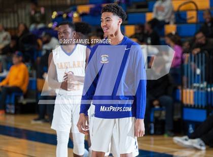 Thumbnail 3 in Oakland Tech vs. Curtis (Oakland Legends Classic) photogallery.