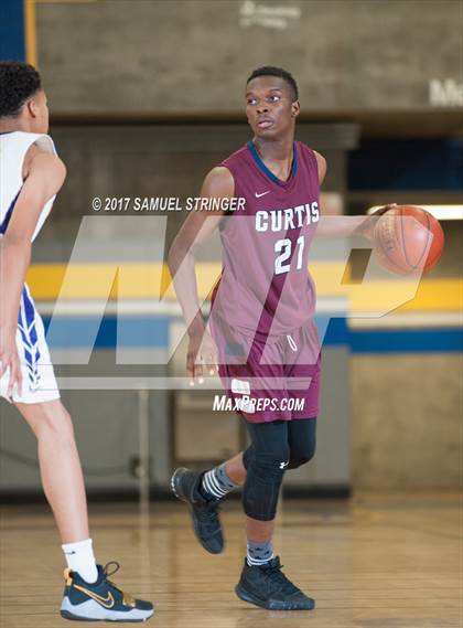 Thumbnail 1 in Oakland Tech vs. Curtis (Oakland Legends Classic) photogallery.