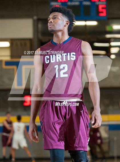 Thumbnail 1 in Oakland Tech vs. Curtis (Oakland Legends Classic) photogallery.