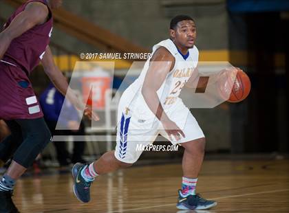 Thumbnail 3 in Oakland Tech vs. Curtis (Oakland Legends Classic) photogallery.