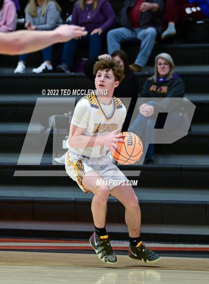 Thumbnail 2 in Central (West Helena) vs Mayflower (AAA 3A Regional first round) photogallery.