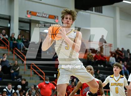 Thumbnail 2 in Central (West Helena) vs Mayflower (AAA 3A Regional first round) photogallery.