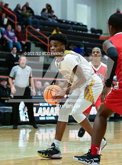 Thumbnail 2 in Central (West Helena) vs Mayflower (AAA 3A Regional first round) photogallery.