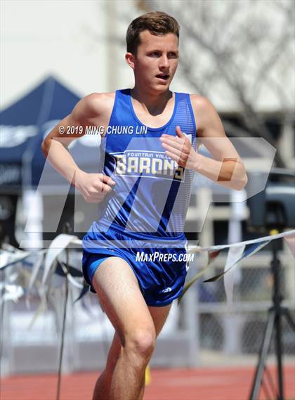 Thumbnail 3 in 50th Asics Laguna Beach Trophy Invitational (800 Meter Run) photogallery.