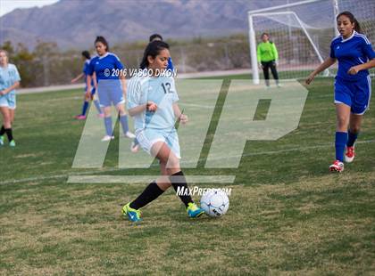 Thumbnail 3 in Estrella Foothills vs. Casa Grande photogallery.