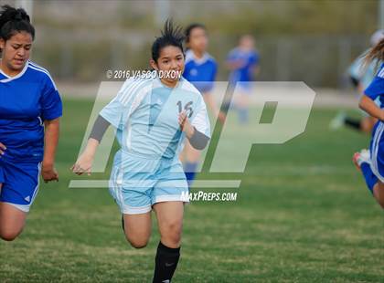 Thumbnail 3 in Estrella Foothills vs. Casa Grande photogallery.